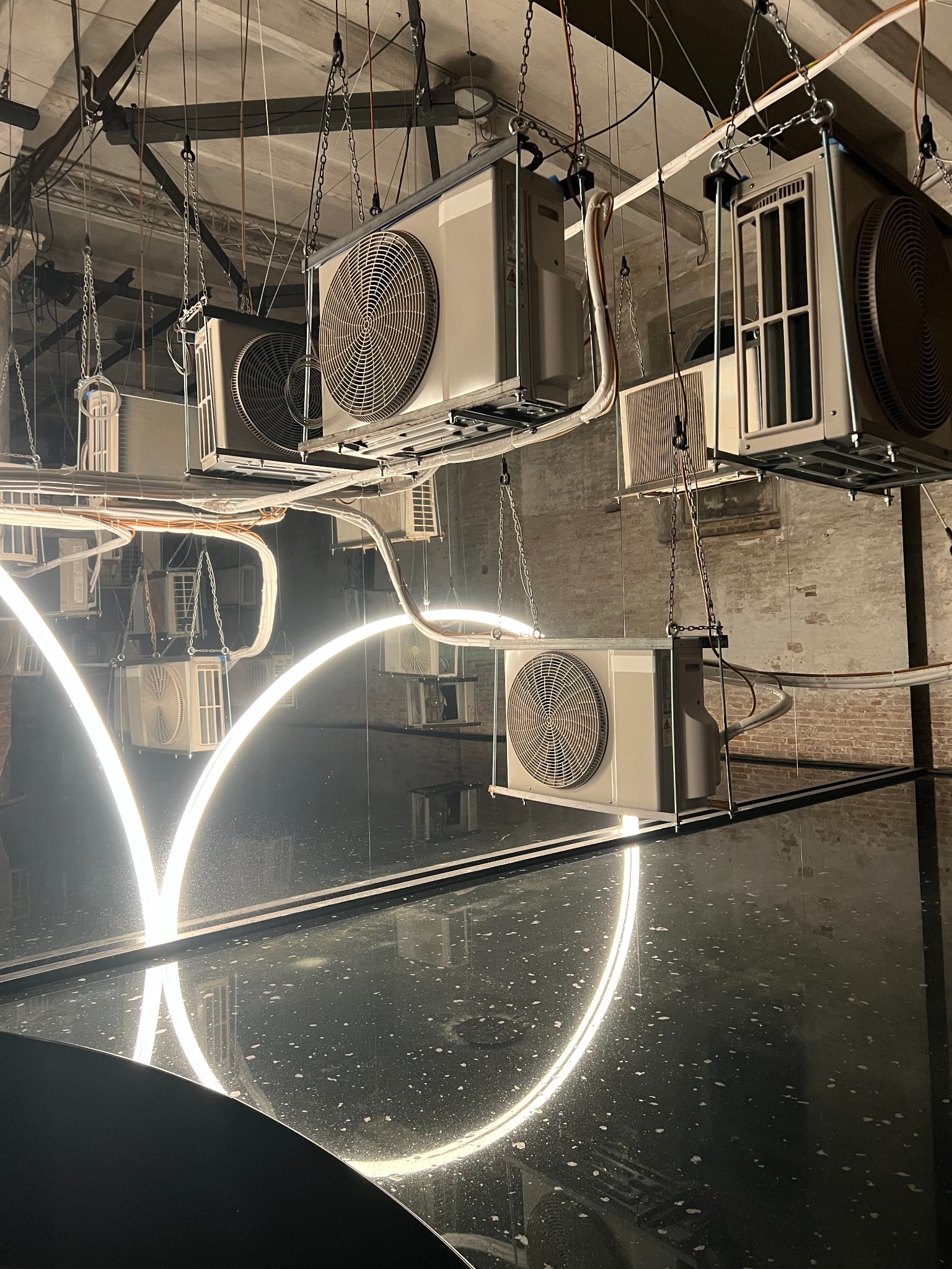 Arsenale exhibit halles only 02