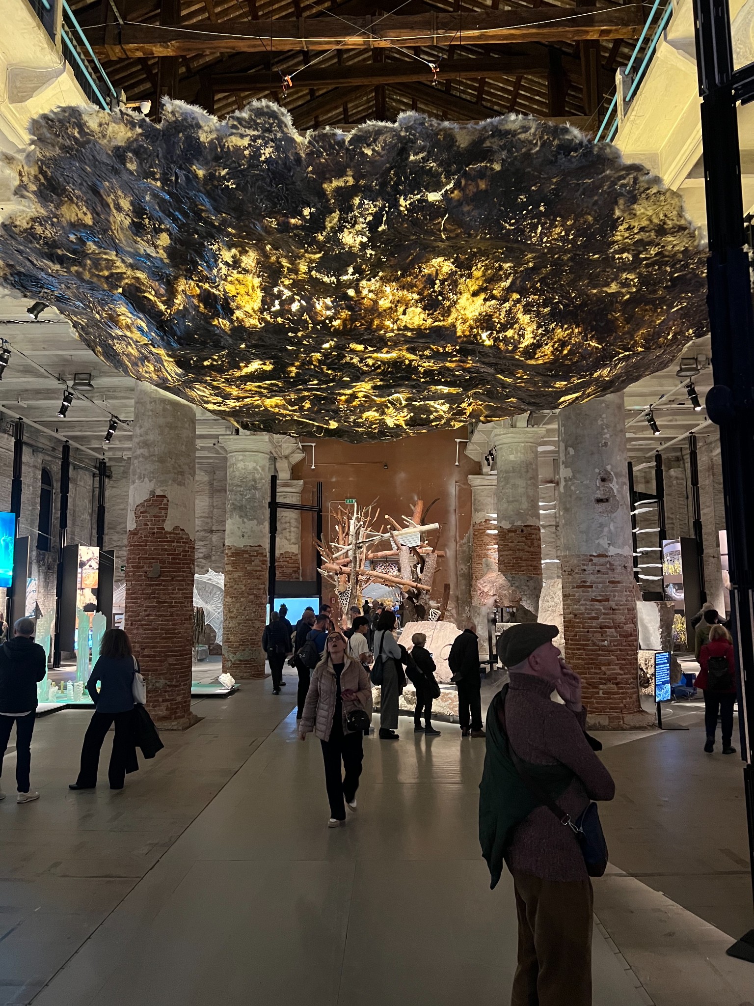 Arsenale exhibit halles only 06